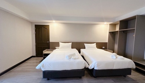 Habitación superior con 1 cama doble o 2 individuales