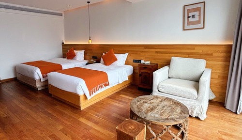 Habitación triple básica, vistas a la montaña