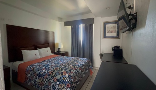 Habitación básica, 1 cama de matrimonio