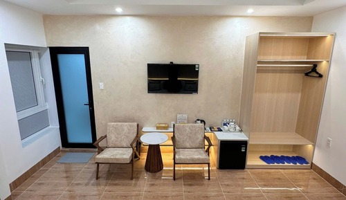 Habitación estándar con 2 camas individuales, balcón, vistas a la ciudad
