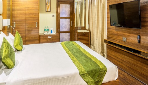 Luxury Double Room, City View