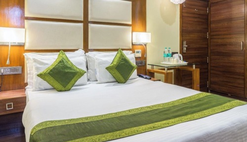 Executive Double Room, City View
