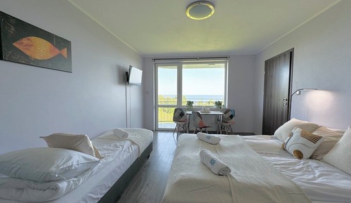 Habitación triple básica, balcón, vistas a la bahía
