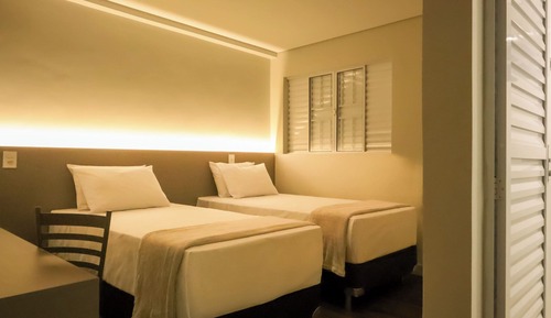 Habitación estándar con 2 camas individuales