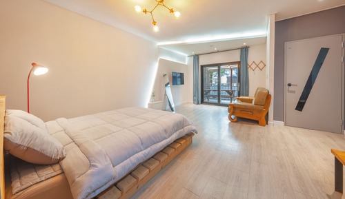 Habitación básica, 1 habitación (A Room 1)
