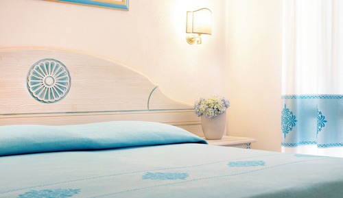 Habitación triple, balcón