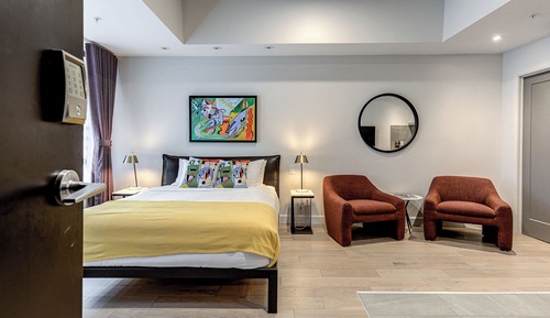 Estudio, 1 cama de matrimonio, cocina, planta baja (A10)