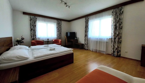 Habitación básica doble, vistas al patio