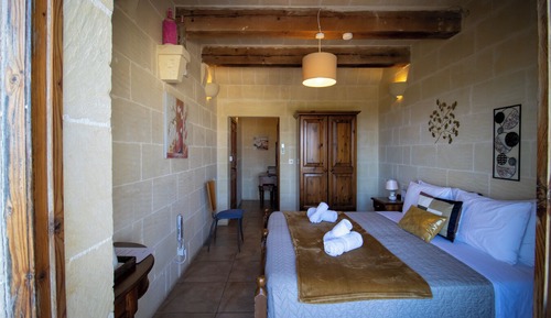 Habitación con 1 cama doble o 2 individuales, vistas al mar