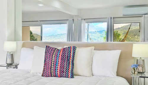 Suite superior, 1 cama de matrimonio grande, cocina básica, vistas al valle