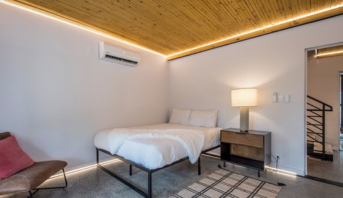 Habitación básica con 1 cama doble o 2 individuales, patio, vistas al jardín