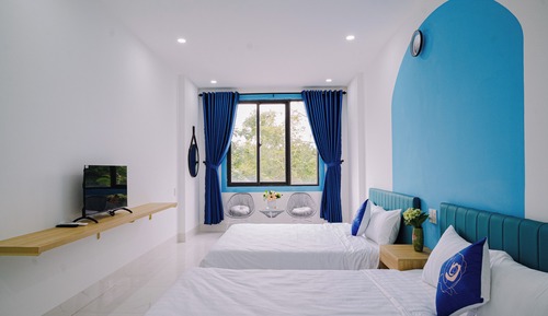 Habitación cuádruple Confort, balcón, vistas al jardín
