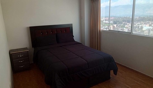 Apartamento clásico, vistas a la ciudad