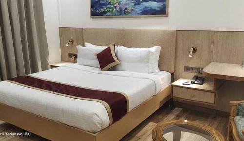 Habitación clásica doble, 1 cama de matrimonio grande, vistas a la montaña