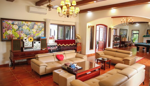 Villa familiar, vistas al jardín