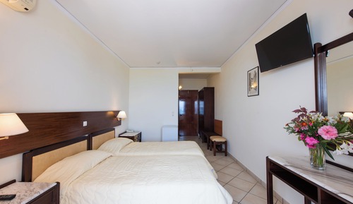 Habitación Confort con 2 camas individuales, balcón, vistas a la playa