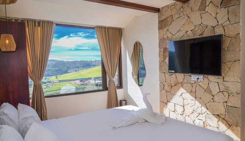Suite superior, vistas a la montaña