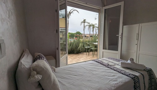 Bungalow familiar, baño privado, vistas a la piscina