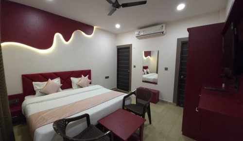 Habitación superior, balcón, vistas al jardín