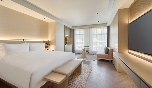 Habitación superior, 1 cama de matrimonio grande, vistas a la ciudad