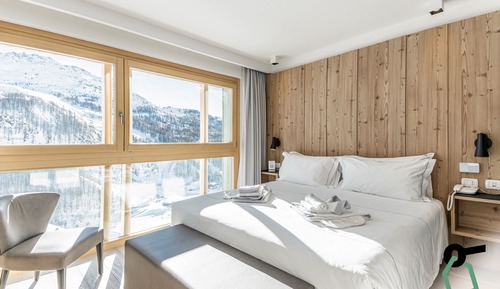 Habitación Confort con 1 cama doble o 2 individuales
