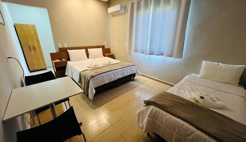 Habitación triple Confort, varias camas, Aire acondicionado