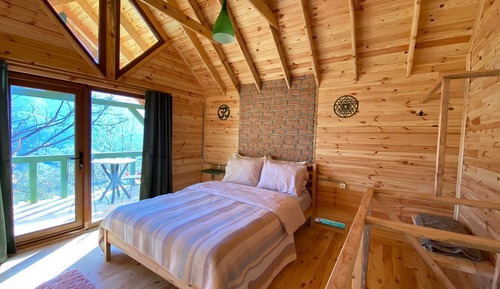 Standard Chalet, Mountain View