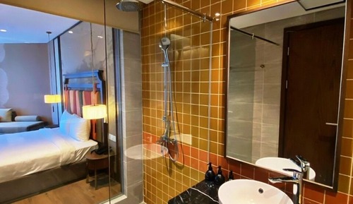 Suite estudio panorámica, baño privado, vistas al mar