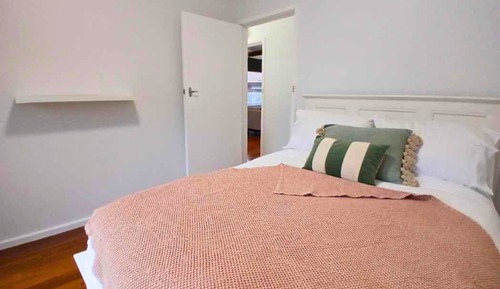 Casa, 3 habitaciones, vistas al jardín