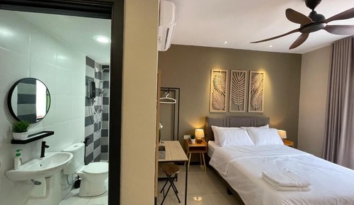 Suite junior, 3 habitaciones, vistas a la piscina