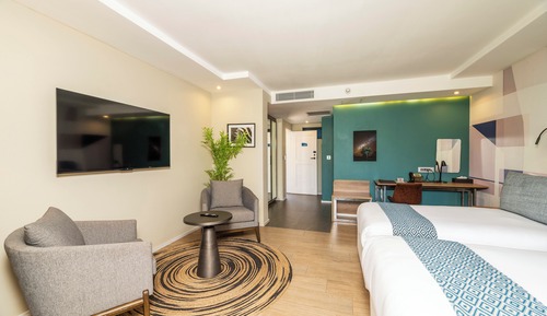 Habitación de lujo con 2 camas individuales