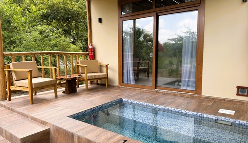 Bungalow familiar, vistas al jardín