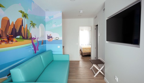 Habitación triple (Kraken Kids Port Pool View Club(3))