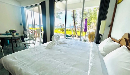 Villa básica, balcón, vistas a la playa
