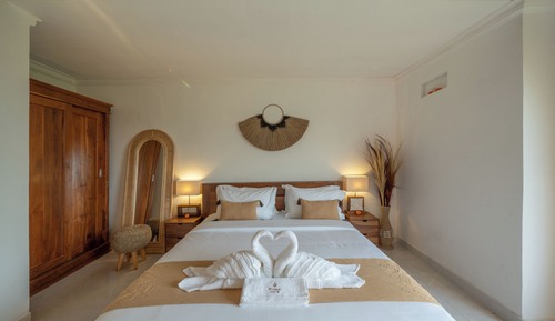 Villa, 1 cama de matrimonio grande, piscina privada, vistas al jardín