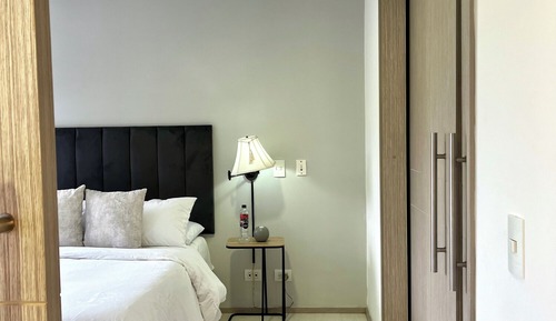 Apartamento, 1 habitación, piscina privada, vistas al jardín