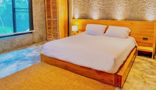 Superior Jacuzzi Room