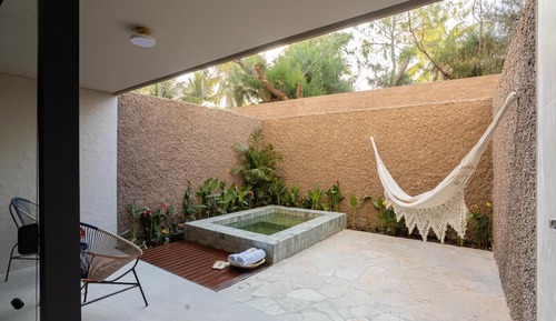Habitación doble superior, 1 cama de matrimonio grande, piscina privada, vistas al jardín