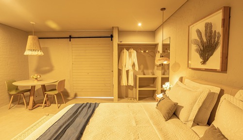 Habitación doble superior, 1 cama de matrimonio grande, vistas al jardín, planta baja