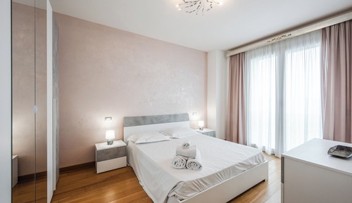 Apartamento, balcón, vistas a la ciudad
