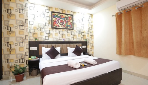 Habitación Deluxe con 1 cama doble o 2 individuales, balcón, vistas a la ciudad