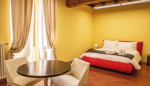 Habitación superior, vistas a la montaña