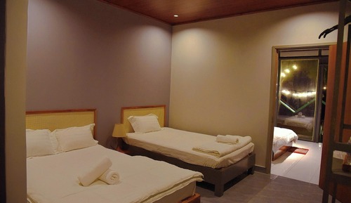 Dormitorio compartido familiar, vistas al mar