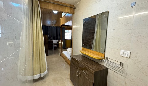 Habitación Deluxe con 1 cama doble o 2 individuales, vistas a la montaña