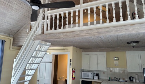 Coconut Palm Loft Suite, 2 Queen beds, 2nd Floor Stair Access