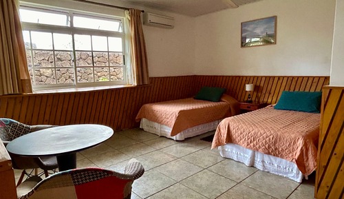 Habitación estándar con 2 camas individuales, vistas al patio