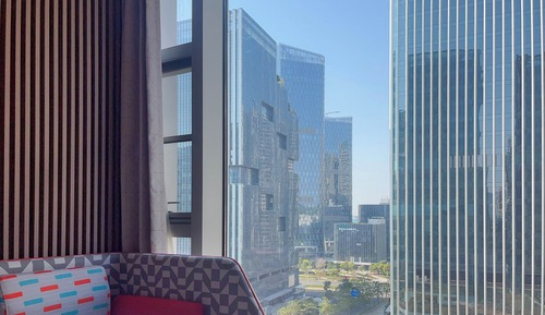 Habitación estándar, 1 cama de matrimonio grande, vistas a la ciudad