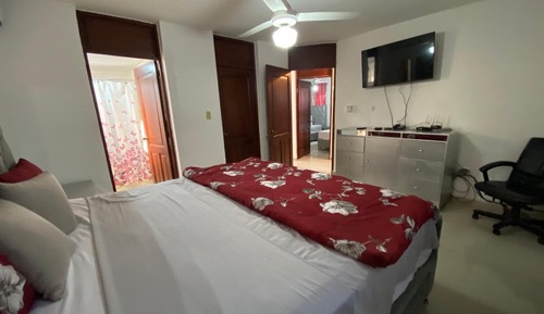Apartamento, 3 habitaciones, balcón, vistas al jardín