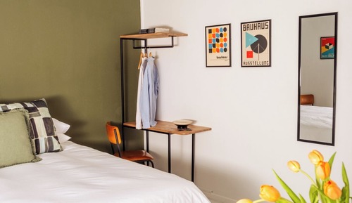 Habitación superior con 1 cama doble o 2 individuales