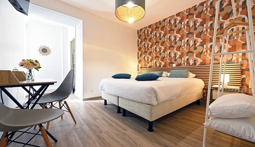 Habitación Confort con 1 cama doble o 2 individuales